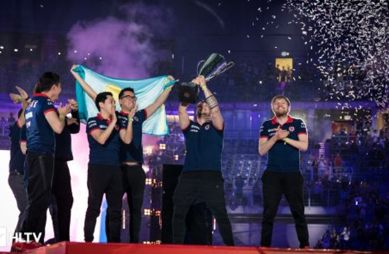 导致球员和 导致球员和