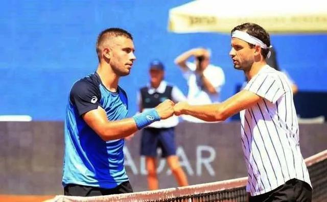 把握上更为 把握上更为