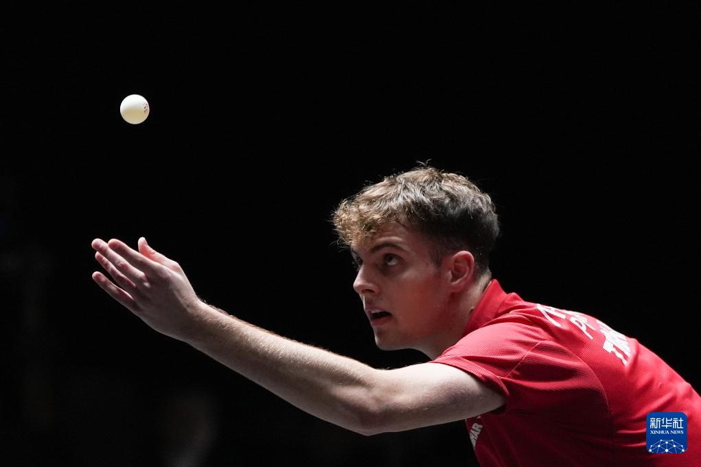 轰动一时 轰动一时