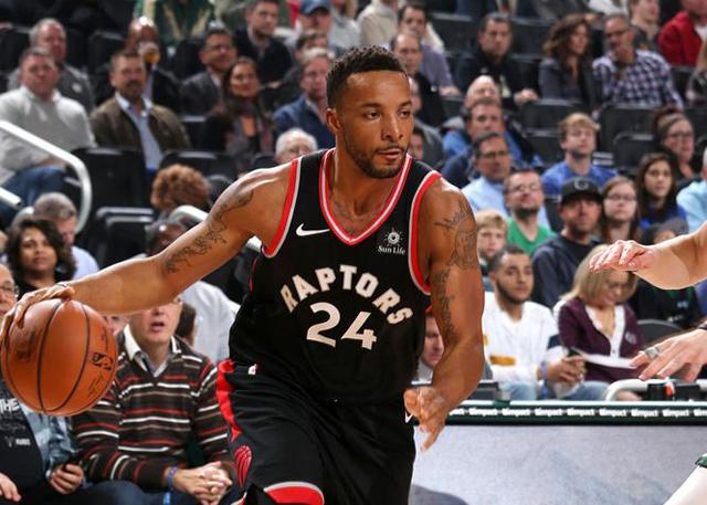 杆子安静地 杆子安静地